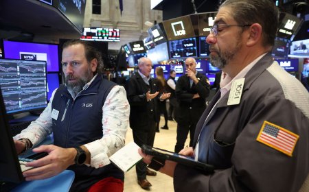 Santoli's Friday market wrap-up: Stocks are caught in opposing currents of AI anxiety and economic enthusiasm