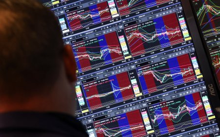 Investors seek protection from risk of AI debt bust