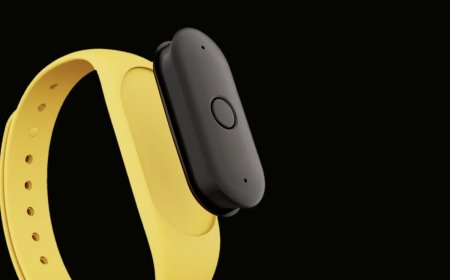 Amazon Has Big Hopes for Wearable AI — Starting With This $50 Gadget
