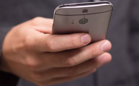 Is SoftBank (TSE:9984) Quietly Pivoting Into an AI and Energy Infrastructure Powerhouse?