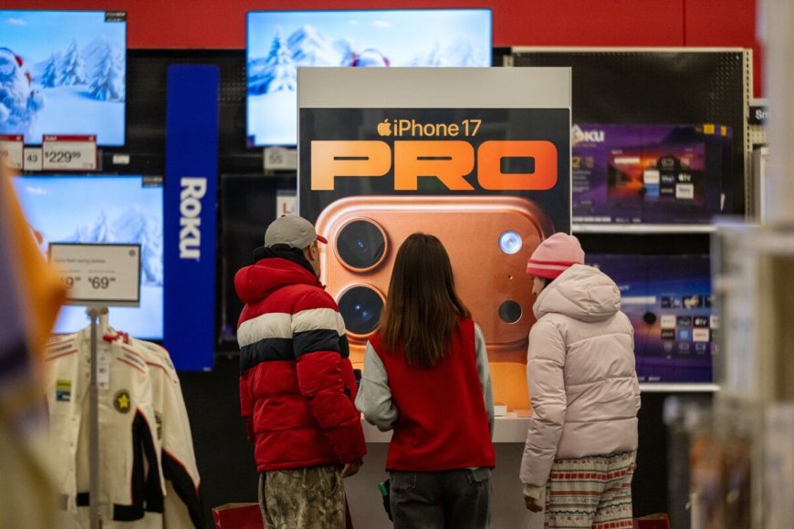 Apple Intelligence Built Atop Google Gemini Seems Like Admitting Defeat